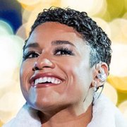 Cropped headshot of Ariana DeBose